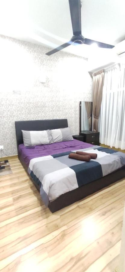 Dperdana -Dinies Pool,Wifi, Centre Of Kota Bharu, 4-5 Pax Apartment Екстериор снимка