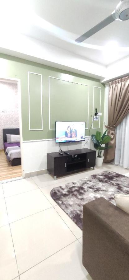 Dperdana -Dinies Pool,Wifi, Centre Of Kota Bharu, 4-5 Pax Apartment Екстериор снимка