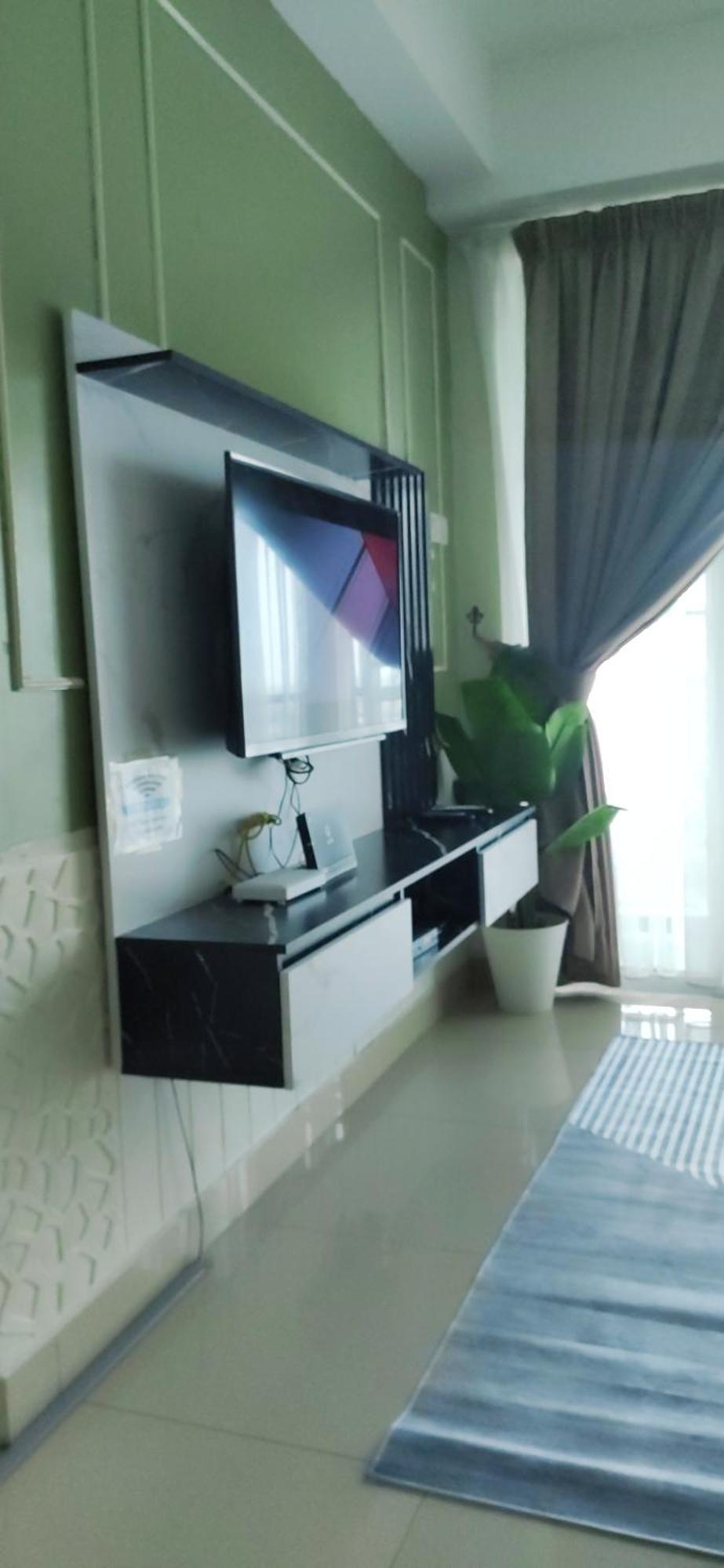Dperdana -Dinies Pool,Wifi, Centre Of Kota Bharu, 4-5 Pax Apartment Екстериор снимка