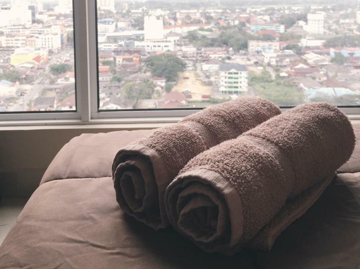 Dperdana -Dinies Pool,Wifi, Centre Of Kota Bharu, 4-5 Pax Apartment Екстериор снимка